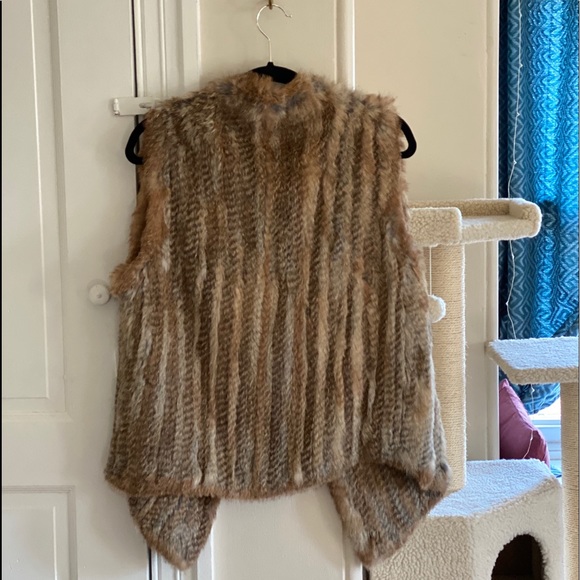 COPY - Joie rabbit fur vest - Picture 2 of 2